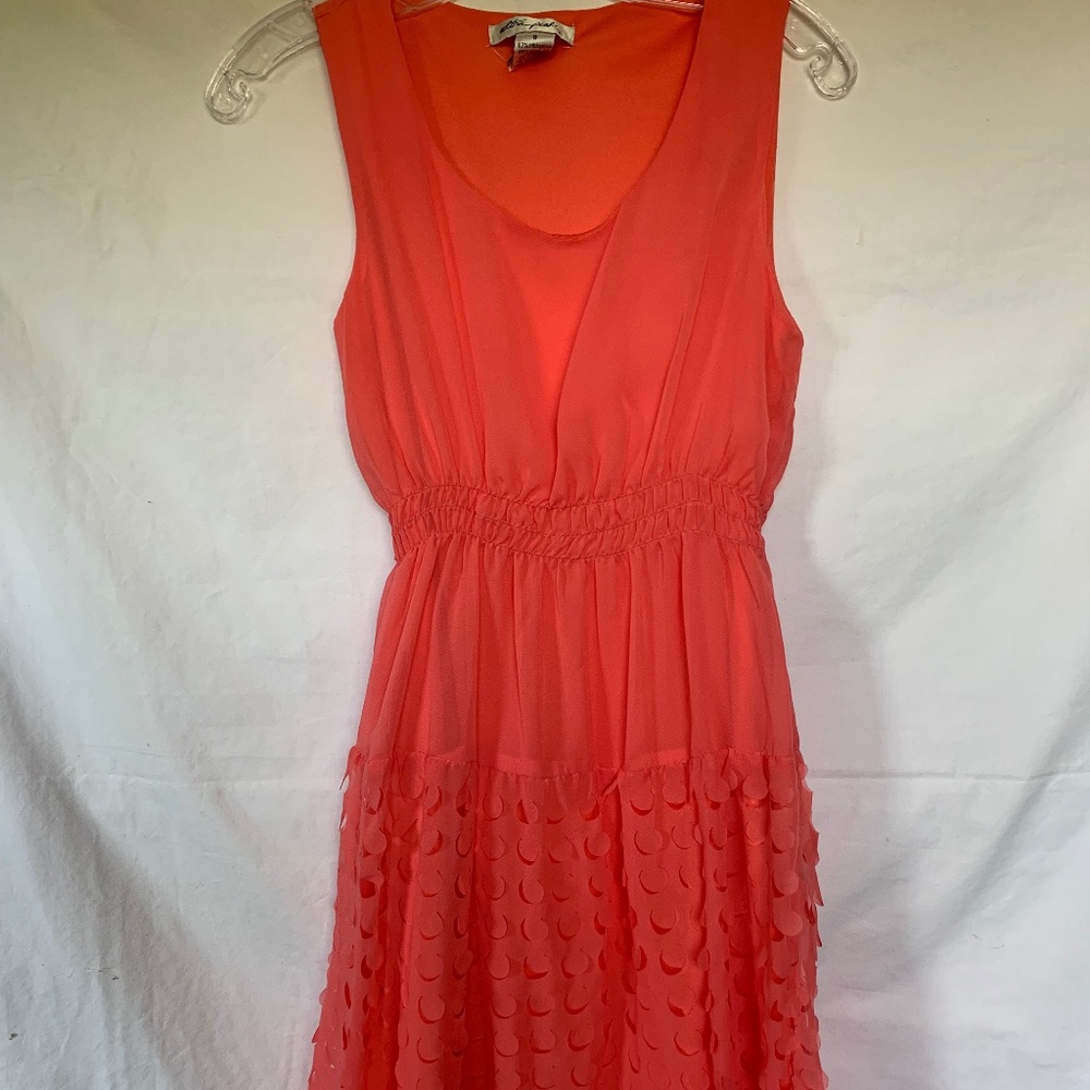 Sleeveless dress sz small - so cute for warm weather!